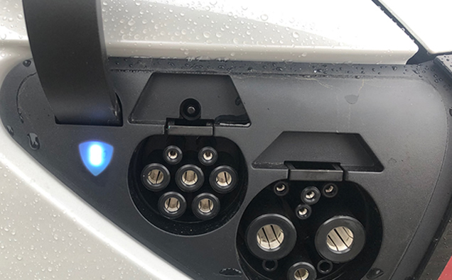 特斯拉Model 3充电指示灯颜色说明