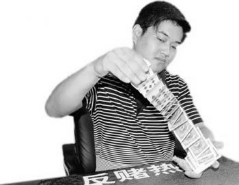 在黑网赢钱客服回复通道维护中不给出款大家怎么搞（图）