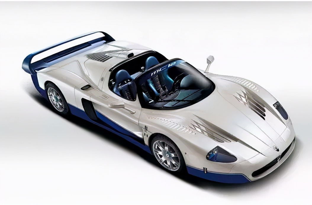 超级跑车“MC12”，号称“法拉利恩佐”的双生海神版车型