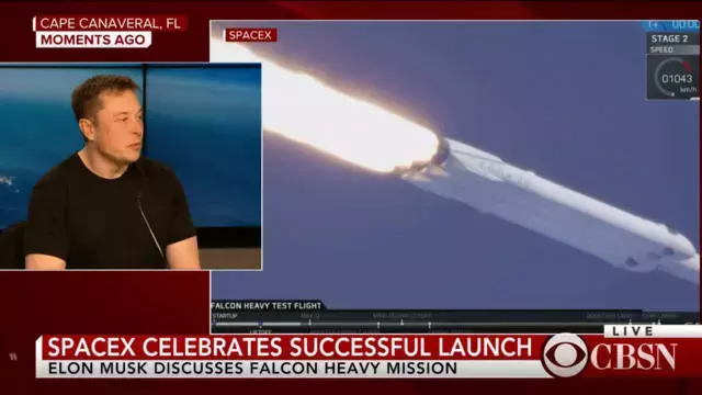 特斯拉真上天了！Tesla Roadster成第一辆“太空跑车”！
