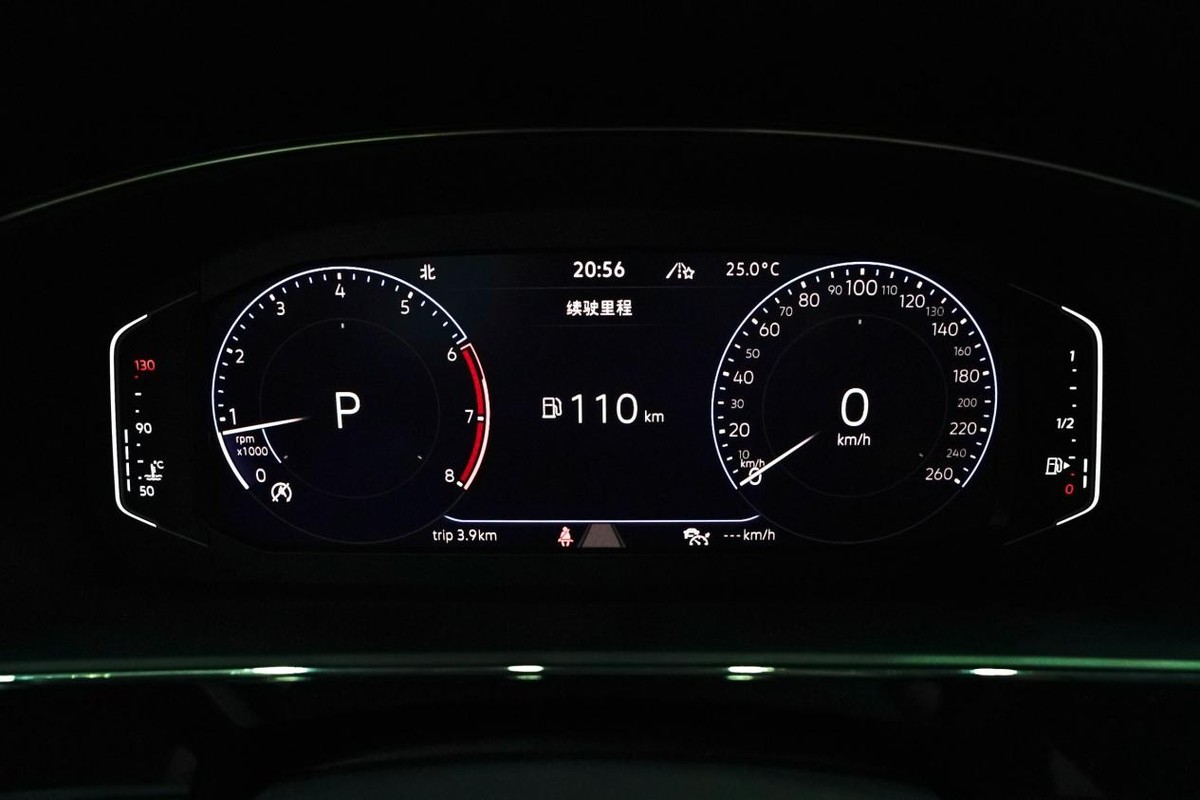 为年轻人打造的B级车，17.99万起，可家用可商务，实拍全新帕萨特