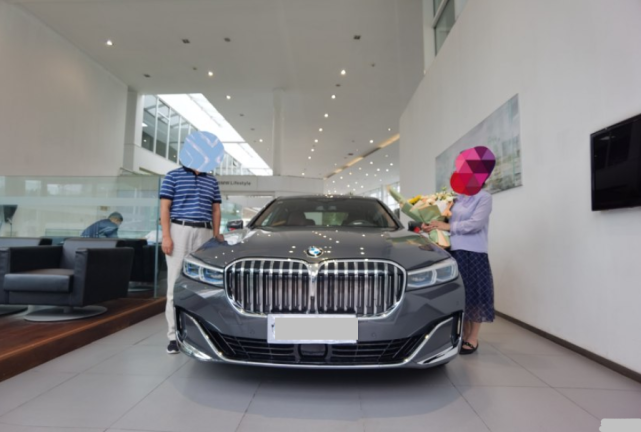 118万买宝马740行政，2月订车8月底提，车主直言心中已过万载光阴