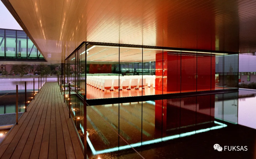 法拉利总部及研发中心 / FUKSAS