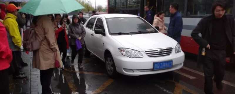 私家车顺路带人合法吗？私家车拉客怎么才合法