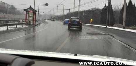 高速下雪封路要多久才会开？道路结冰行车注意事项