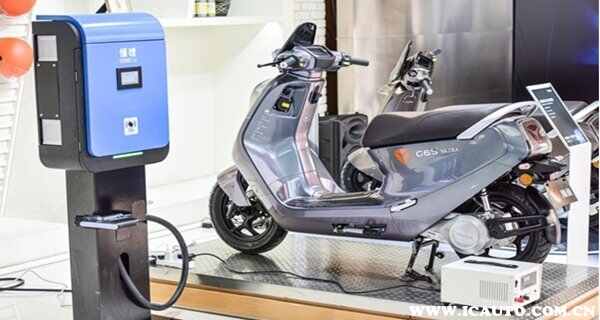小牛电动车怎么充电？小牛电池第一次正确充电方法
