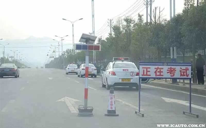 科目三练车一小时多少钱？科三不模拟,考官让过吗？