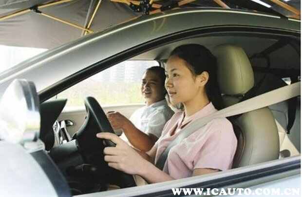科目三女生一般练多久，科三正常的练多久考试