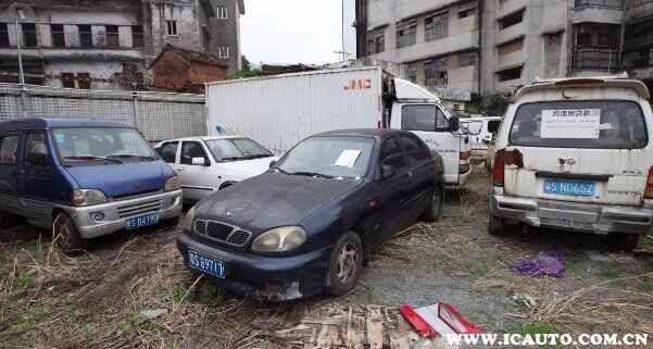私家车自愿报废能给多少钱？私家车报废就给200块钱