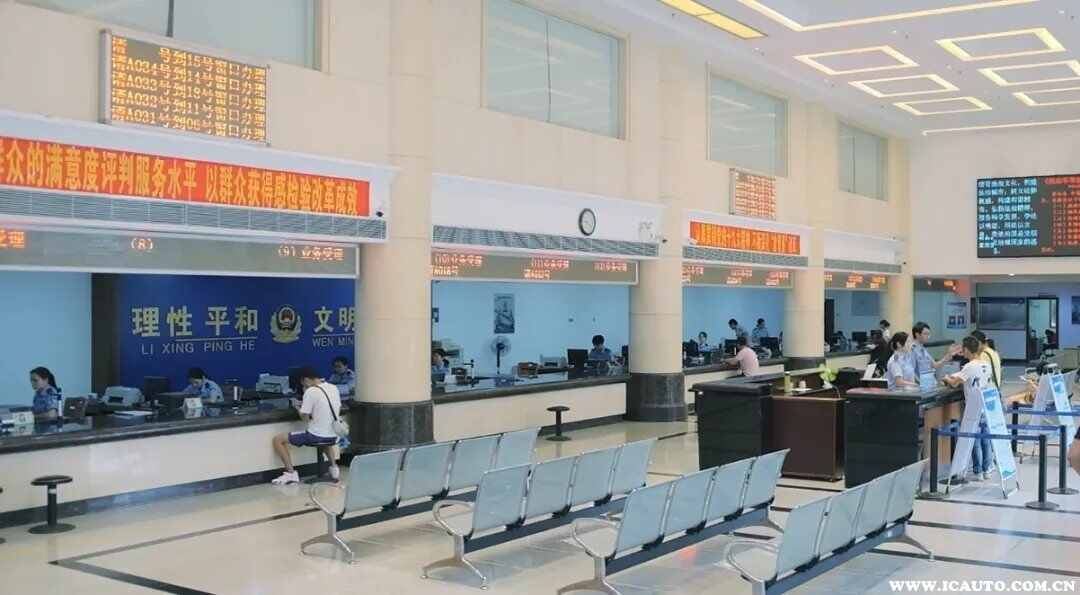 异地换驾驶证需要什么手续，换证流程？人在外地如何换驾照？