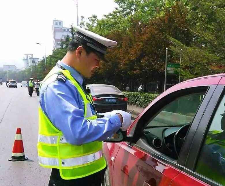 不带驾驶证开车怎么处罚，不带驾照可以开车吗