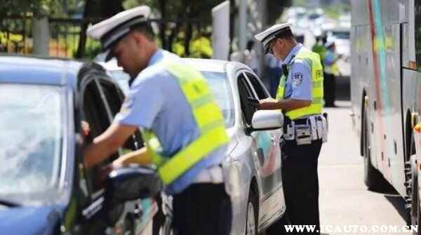 交警投诉电话是多少，12345投诉交警有用吗