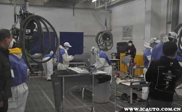 汽车烤漆和喷漆哪个好？车漆不进烤漆房效果一样吗