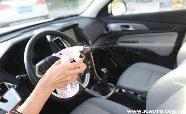 75%酒精可以放车上吗？夏天酒精放车里会自燃吗