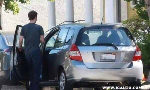 世界10大富豪座驾盘点，原来真正有钱人不开豪车