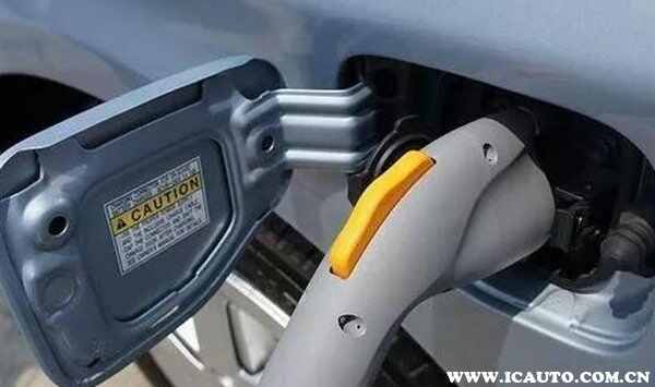 7kw充电桩能接家用220v电吗？充电桩用380伏还是用220伏好