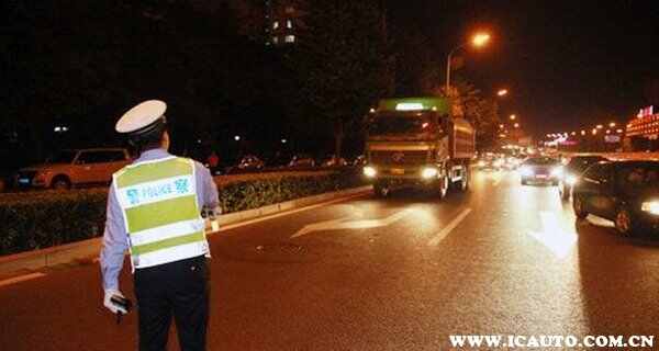 货车闯禁行不再扣分吗？禁行路段行驶有什么处罚