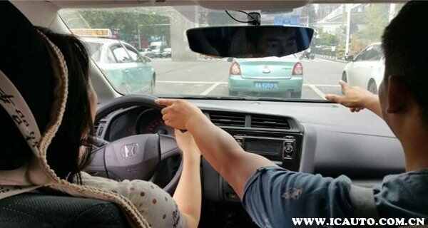 新手练车去哪里找陪练？新手练车要请陪练吗