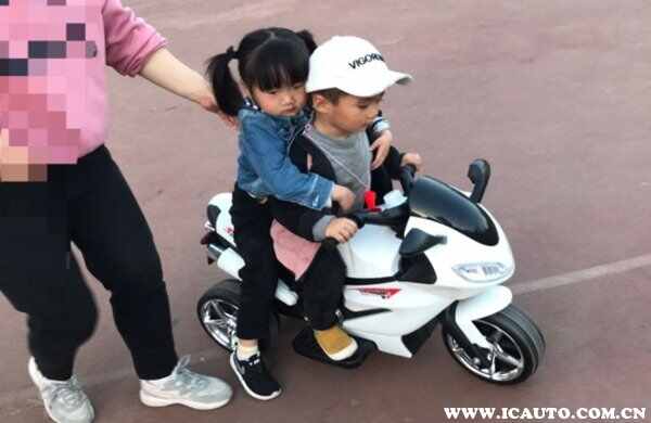 为什么开豪车能白睡女人？女生真会主动上豪车吗