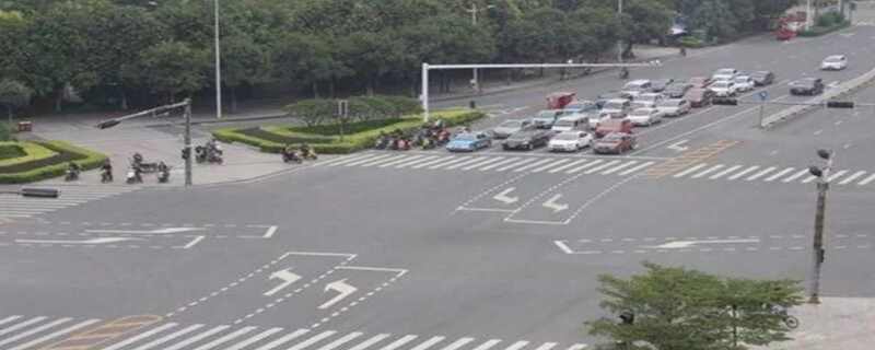左转待转区可以停在斑马线上吗？待转区什么时候可以进去