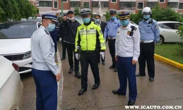 小区消防通道停车交警管吗？消防通道停车能报警吗