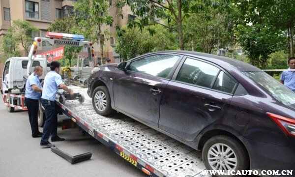 小区消防通道停车交警管吗？消防通道停车能报警吗