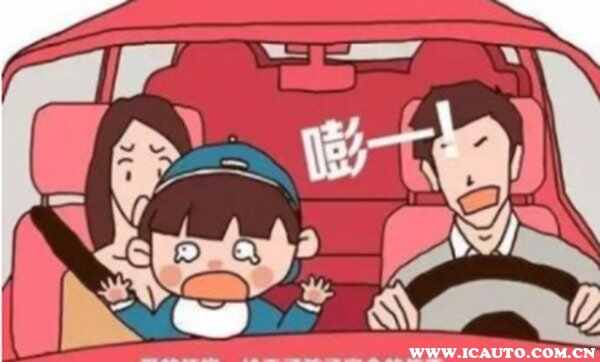 4岁儿童可以独自坐后排吗？小孩单独坐后排违章吗