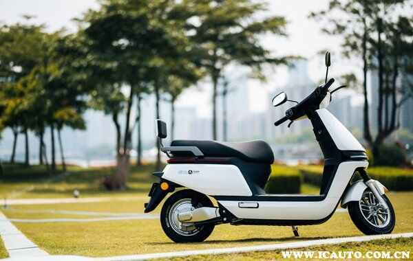 电瓶车放久了充不进电怎么回事？锂电池亏电充不进去电怎么办