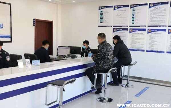 新车60天没上牌多少滞纳金？新车不上牌滞纳金怎么算