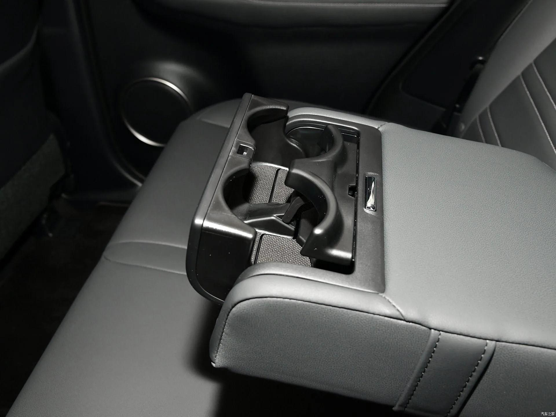 雷克萨斯NX 2020款300h前驱 锋尚版