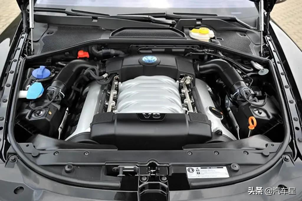 辉腾3.0L智享版：配V6发动机，造型稳重！男人的专属座驾？