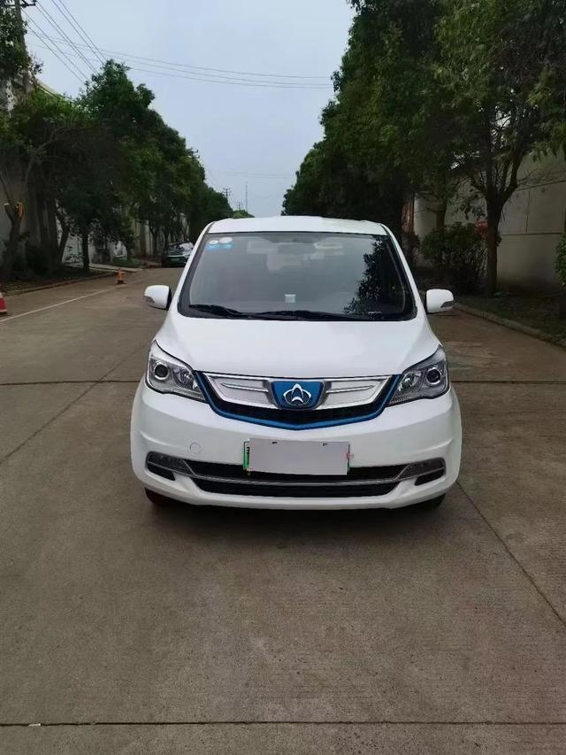新能源面包车 价格表(买新能源面包车多少钱)