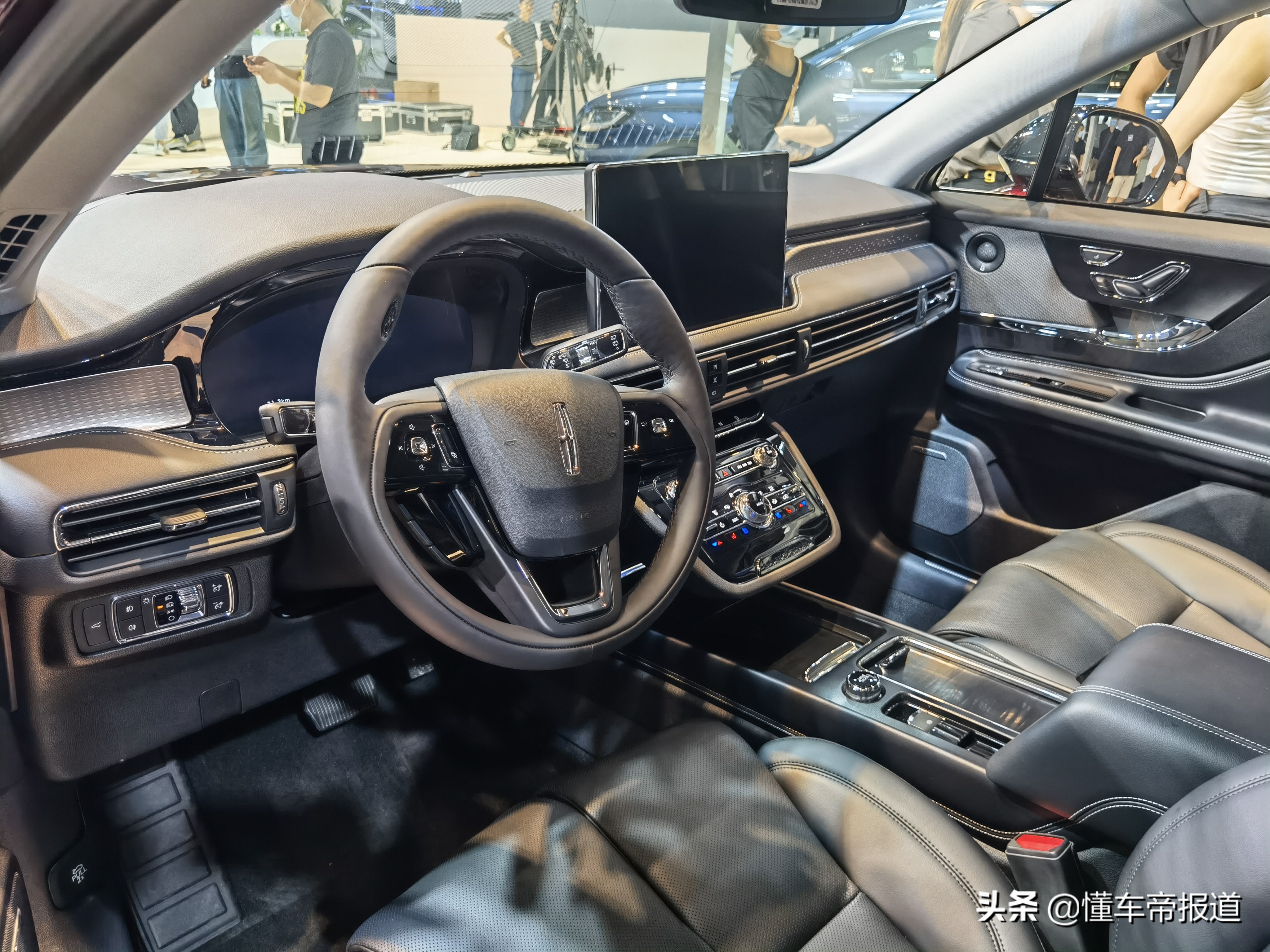售价不变配置升级！2022款林肯冒险家上市售24.68万元起