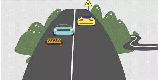 “新手开车，变道技巧帮你轻松应对”