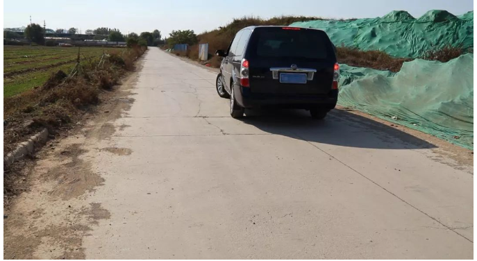 狭窄道路调头技巧，让你轻松应对挑战
