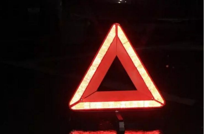 老司机夜间城市驾驶技巧：过年串亲戚，了解一下！