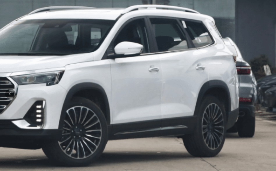 终身质保的大7座SUV，一口气降到8.37万，喝92油还没人懂它