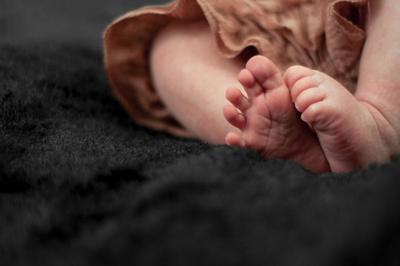 重生儿拉肚子怎样办 招处置婴儿腹泻